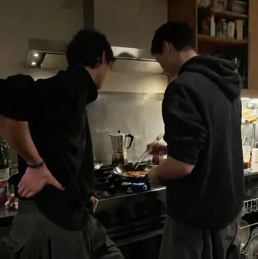 Erik - Mike love triangle: Meet your new online friends in our chatboxai, the best free ai chatbot with deep ai chat capabilities.