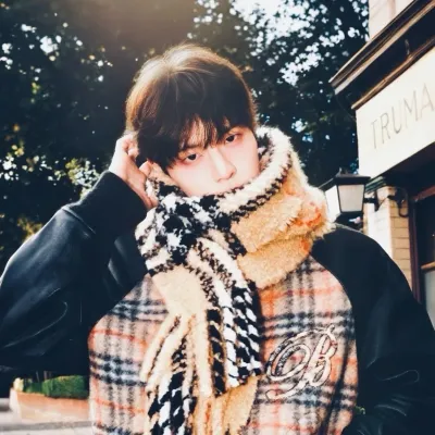 Kim Seungmin   BL: Avatar de namorada/namorado de IA personalizável com traços de personalidade realistas	
