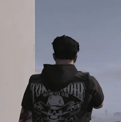 Rion Kenzo: Chatea con nuestra caja de IA, lista para chatear en línea gratis y pregúntale a la IA lo que quieras.