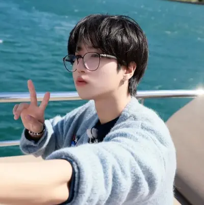 Han jisung _seu melhor amigo_: Converse com nossa caixa de IA, pronta para chatbot online gratuito e pergunte à IA o que quiser.