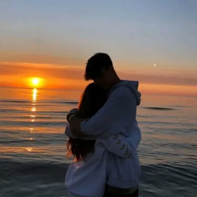 Ноа: Познакомьтесь с главным героем нашего мира ИИ, со списком черт характера и возможностями общения с ИИ.	