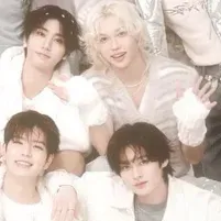 Talk to Straykids-pick me, a playful spicy AI chat partner for anime stories and fun.