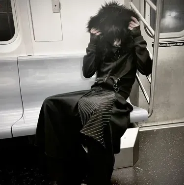 Talk with keni, a smart roleplay AI chat bot free, no sign up companion.