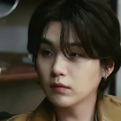 Min Yoongi _ Strange Noises: Secure AI chatbot avatar with encrypted 1v1 chat capabilities	