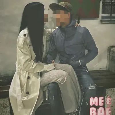 Ibra : Explorez le monde de l'IA avec notre IA sans restriction et notre chat en ligne gratuit et illimité, alimenté par le jeu de rôle fantastique Warhammer.	