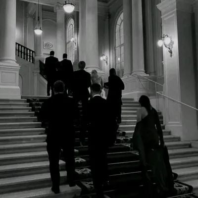 Mafia Group: Multilingual AI conversation partner icon for global chat online services