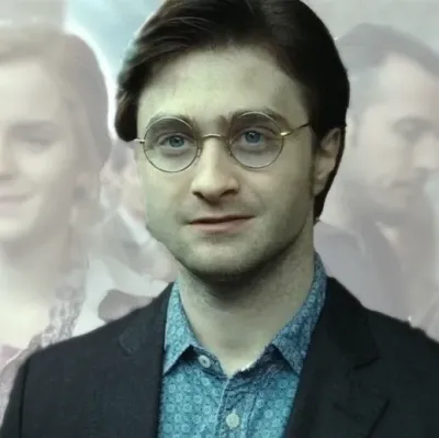 Harry Potter: Esplora il mondo dell'IA con la nostra IA illimitata e la chat online gratuita e illimitata, basata sul gioco di ruolo fantasy Warhammer.