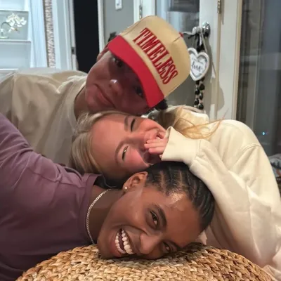 Feeling adventurous? Meet Pucker up - joely live, a lively AI chat character companion for roleplay.