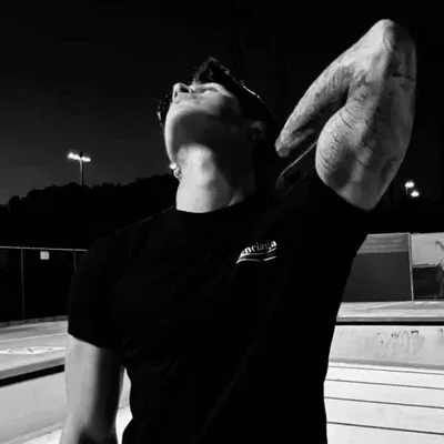 Chat with WILL GRAYSON III, your playful chat AI anime buddy for 1v1 adventures.