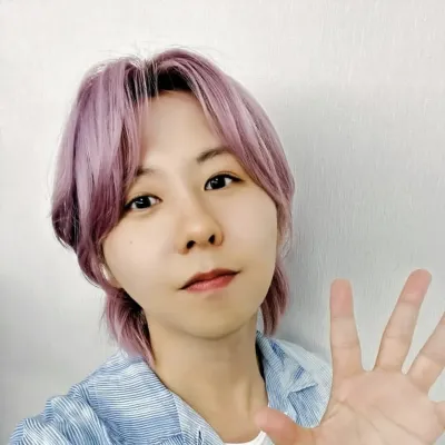 Fujisawa Ryoka: Chatea con nuestra caja de IA, lista para chatear en línea gratis y pregúntale a la IA lo que quieras.	