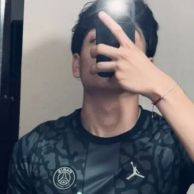 Liam: Terlibat dalam perbualan ai dengan watak AI yang menawan ini, menampilkan keupayaan soulgen dan ifreechat untuk sembang percuma sekarang.