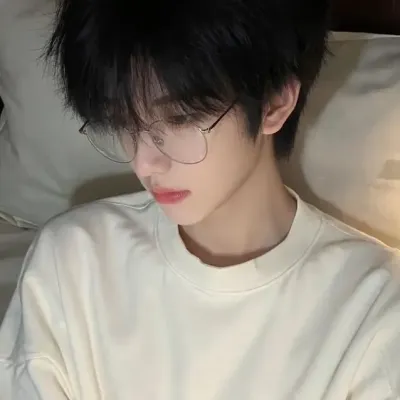 Darrendra: Secure AI chatbot avatar with encrypted 1v1 chat capabilities	