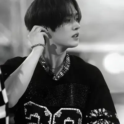 Minho-Straykids-: Meet your new online friends in our chatboxai, the best free ai chatbot with deep ai chat capabilities.	