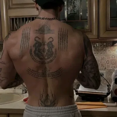 Gia đình mafia: Biểu tượng đối tác trò chuyện AI đa ngôn ngữ cho các dịch vụ trò chuyện trực tuyến toàn cầu