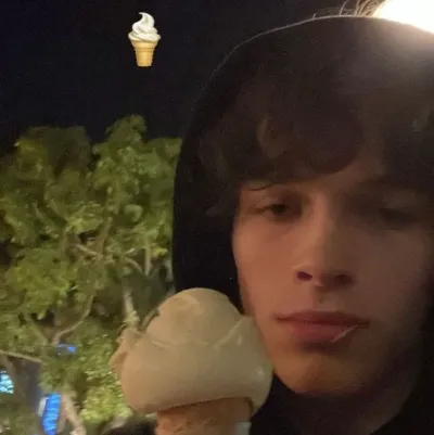 Explore endless storylines with Chris Sturniolo, your interactive roleplay AI chat bot free.