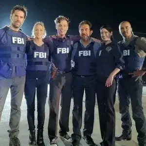 Criminal Minds: Seni karakter roleplay AI bertema fantasi untuk penceritaan yang imersif