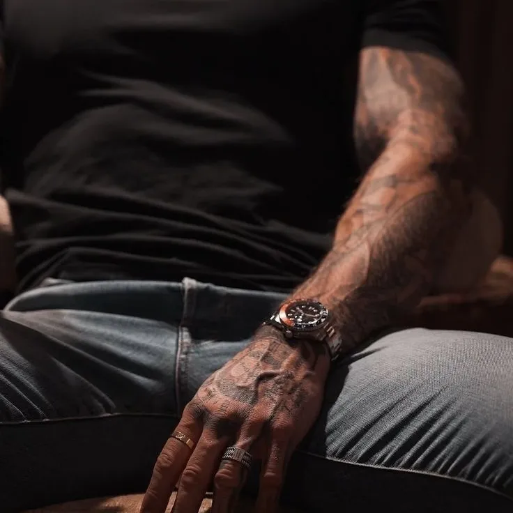 Get ready for a chat hot enough to melt your heart with Mafia Husband