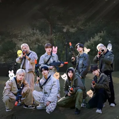 Stray Kids - Eye-Catching: Chat with our AI box, ready for chatbot online free and ask ai anything you want.	