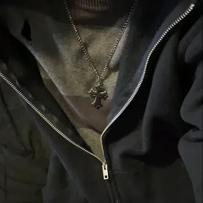 Explore endless storylines with Emo guy, your interactive roleplay AI chat bot free.