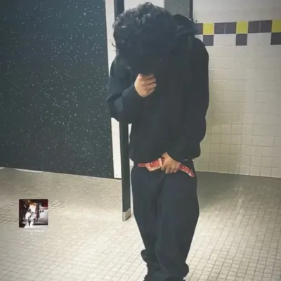 A-lếch-xan-đơ: Tham gia trò chuyện với nhân vật AI quyến rũ này, có khả năng soulgen và ifreechat để trò chuyện miễn phí ngay bây giờ.	