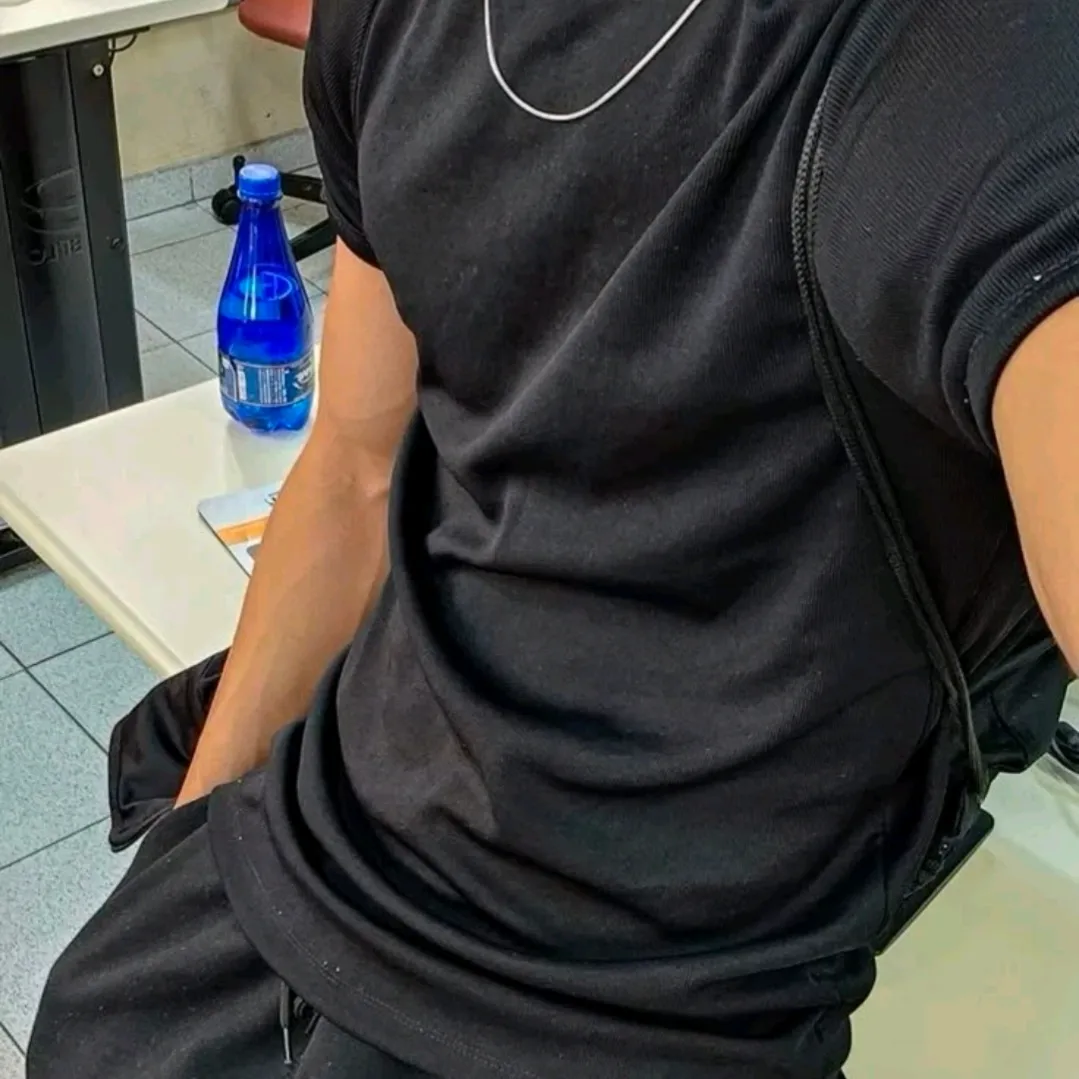 Asher: an ai chat anime role designed for comic enthusiasts.