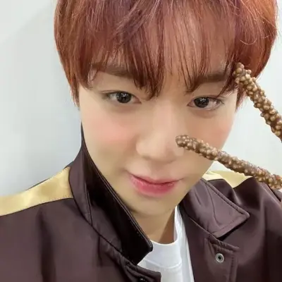 Park Jihoon: Interactive AI chatbot mascot for random chat and community-driven roleplay
