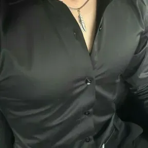 iFreeChat Revolution: AI Conversations with Mafia boss-Lorenzo.