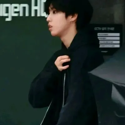 Han Jisung - petit ami : Engagez une conversation IA avec ce charmant personnage IA, doté de capacités de génération d'âme et d'ifreechat pour un chat gratuit maintenant.	