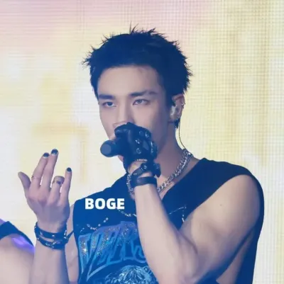 Hyunjin: Engage in ai conversation with this charming AI character, featuring soulgen and ifreechat capabilities for free chat now.	