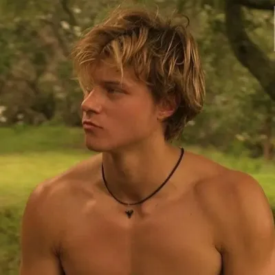 Outer Banks: Futuristic AI chatbot interface with voice chat and neural network-driven traits