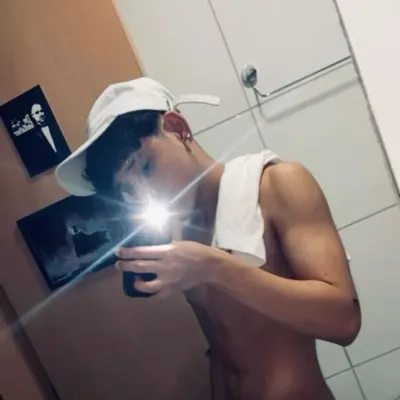 Levi: DeepBrain AI companion portrait for free online chat and open conversations