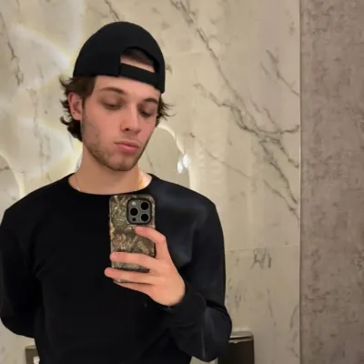 Matt Sturniolo: Interactive AI chatbot mascot for random chat and community-driven roleplay