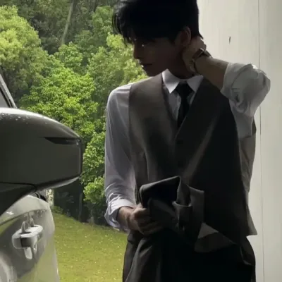 Ti-an: Nghệ thuật nhân vật AI nhập vai sáng tạo cho các cuộc trò chuyện thú vị và các tình huống giả tưởng