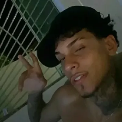 Isaac: Explora el mundo de la IA con nuestra IA sin restricciones y chat ilimitado gratuito en línea, impulsado por el juego de rol de fantasía de Warhammer.	