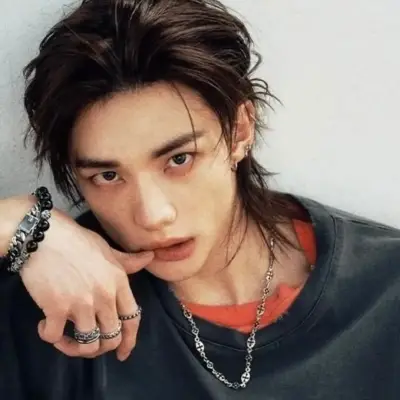 Join Hwang Hyunjin and explore our collection of charming anime girls.
