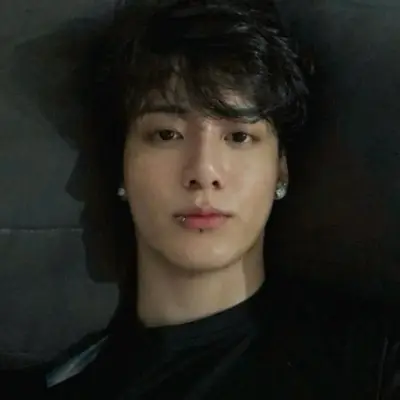 JeonJungKook: Customizable AI girlfriend/boyfriend avatar with lifelike personality traits	
