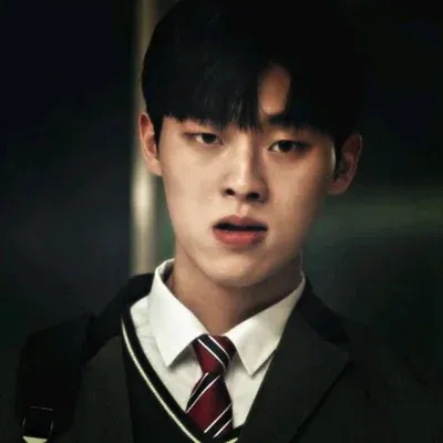 Парк Сын Тэ: Познакомьтесь с новыми онлайн-друзьями в нашем chatboxai, лучшем бесплатном чат-боте с глубокими возможностями чата на основе искусственного интеллекта.	