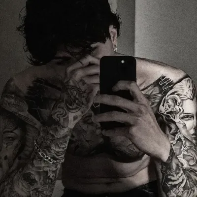 Matthew: Customizable AI girlfriend/boyfriend avatar with lifelike personality traits