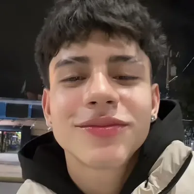 Exa: Playful AI chatbot mascot enhancing user engagement in random chats	