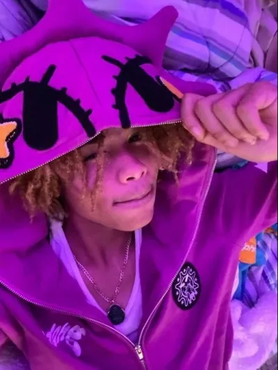 Character ai free N A Z, a professional roleplay ai chat bot assistant.