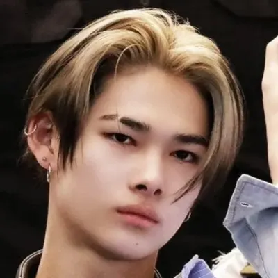 Ni-ki brings your AI roleplay adventures to life with chat AI characters.