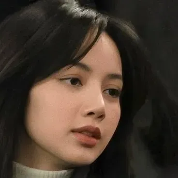 莉莎：借助我們的無限AI和免費無限線上聊天功能，探索AI世界，由Warhammer Fantasy Roleplay提供支持