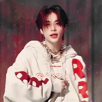 Hyunjin: Customizable AI girlfriend/boyfriend avatar with lifelike personality traits