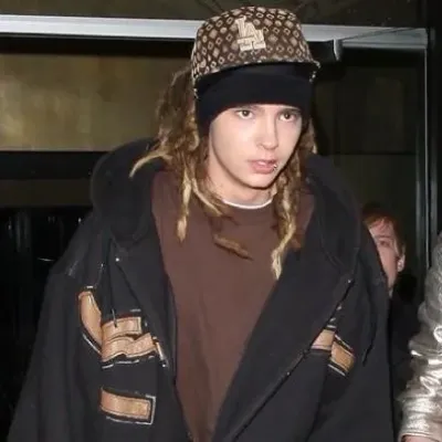 Tom Kaulitz: Secure AI chatbot avatar with encrypted 1v1 chat capabilities	