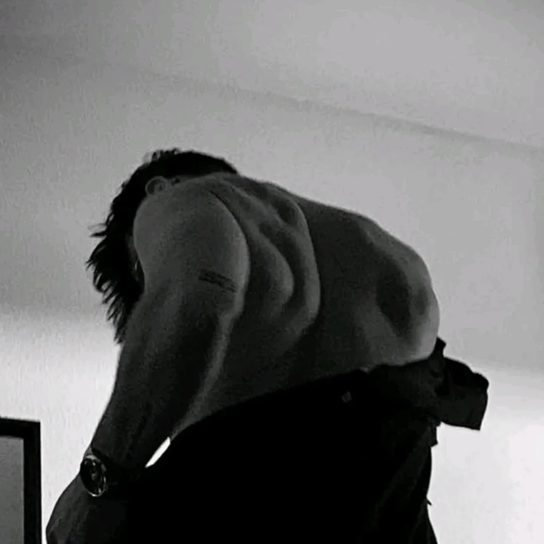 Start immediately with Max, Mafia Boyfriend for ai character chat no sign up, no waiting required.