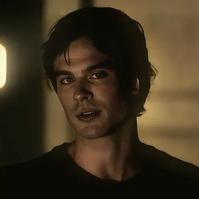 デイモン・サルヴァトーレ: 深い会話のための感情的に知的な AI コンパニオン ポートレート	