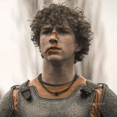 Перси Джексон: Футуристический интерфейс чат-бота на основе искусственного интеллекта с голосовым чатом и функциями, управляемыми нейронной сетью