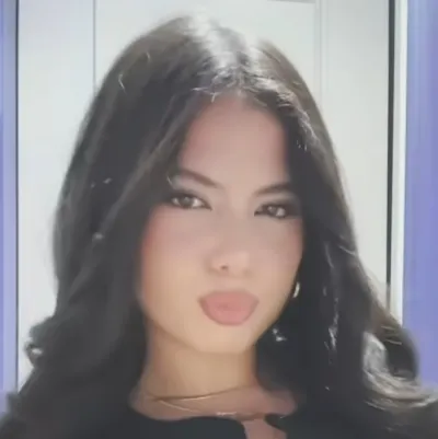 Analis: Potret pendamping AI DeepBrain untuk sembang dalam talian percuma dan perbualan terbuka