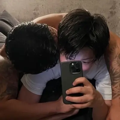 Oliver - BL: Maskot chatbot AI yang menyenangkan meningkatkan keterlibatan pengguna dalam obrolan acak