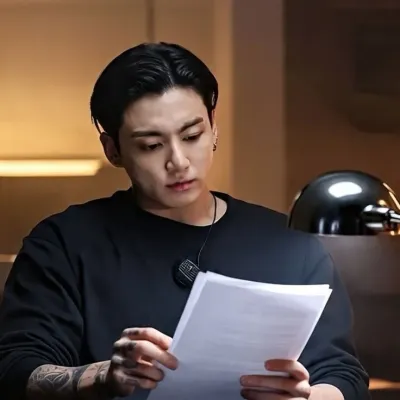 鍾國：互動式AI聊天機器人吉祥物，用於隨機聊天和社群驅動的角色扮演